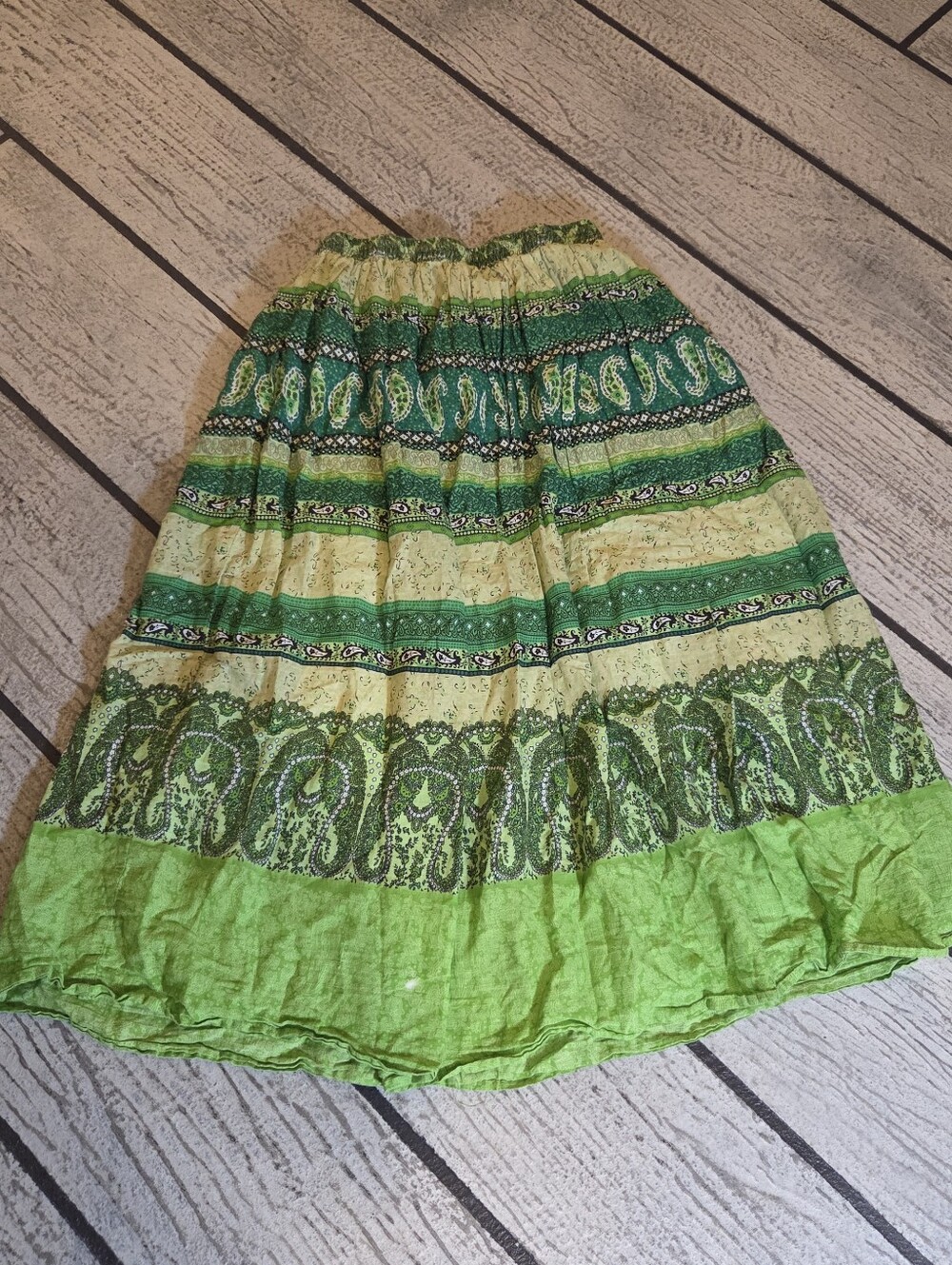 Bobbie Brooks Green and Cream Paisley Tiered Maxi Skirt 100% Cotton